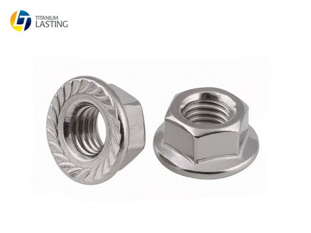 Porca de tit&acirc;nio